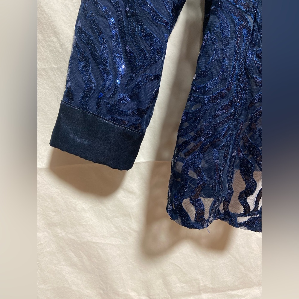 STUNNING blue 💙 sequinned cover up blazer top
